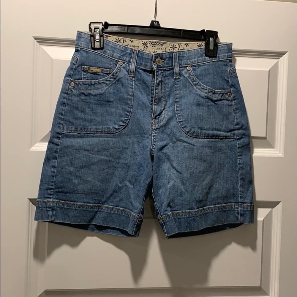 Lee Comfort waist band stretch shorts